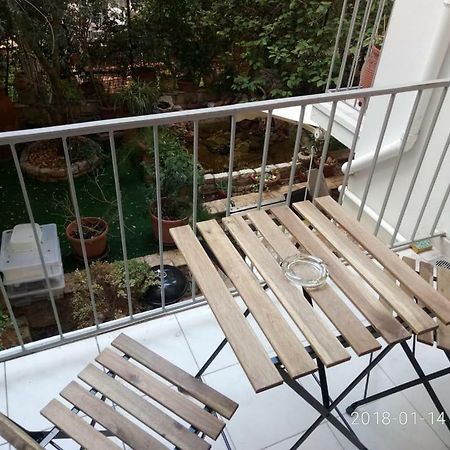 Modern, Ideally Located Studio Apartment Афины Экстерьер фото